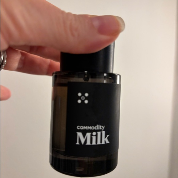 Commodity Milk Perfume - Black - Picture 2 of 2